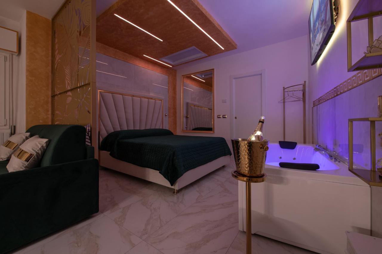 Fashion Apartment Gold Bologna With Jacuzzi & Car Garage Extérieur photo