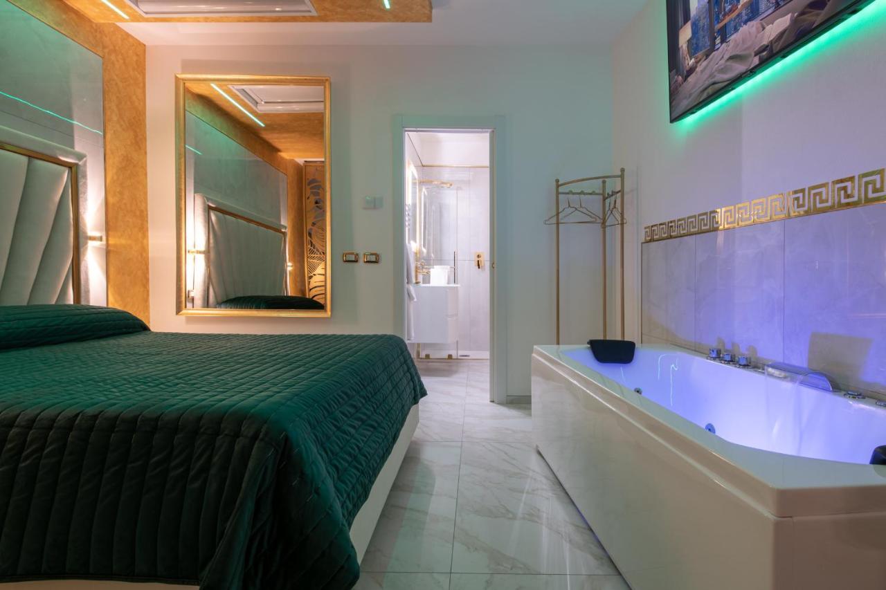 Fashion Apartment Gold Bologna With Jacuzzi & Car Garage Extérieur photo
