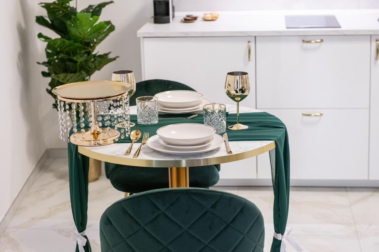Fashion Apartment Gold Bologna With Jacuzzi & Car Garage Extérieur photo