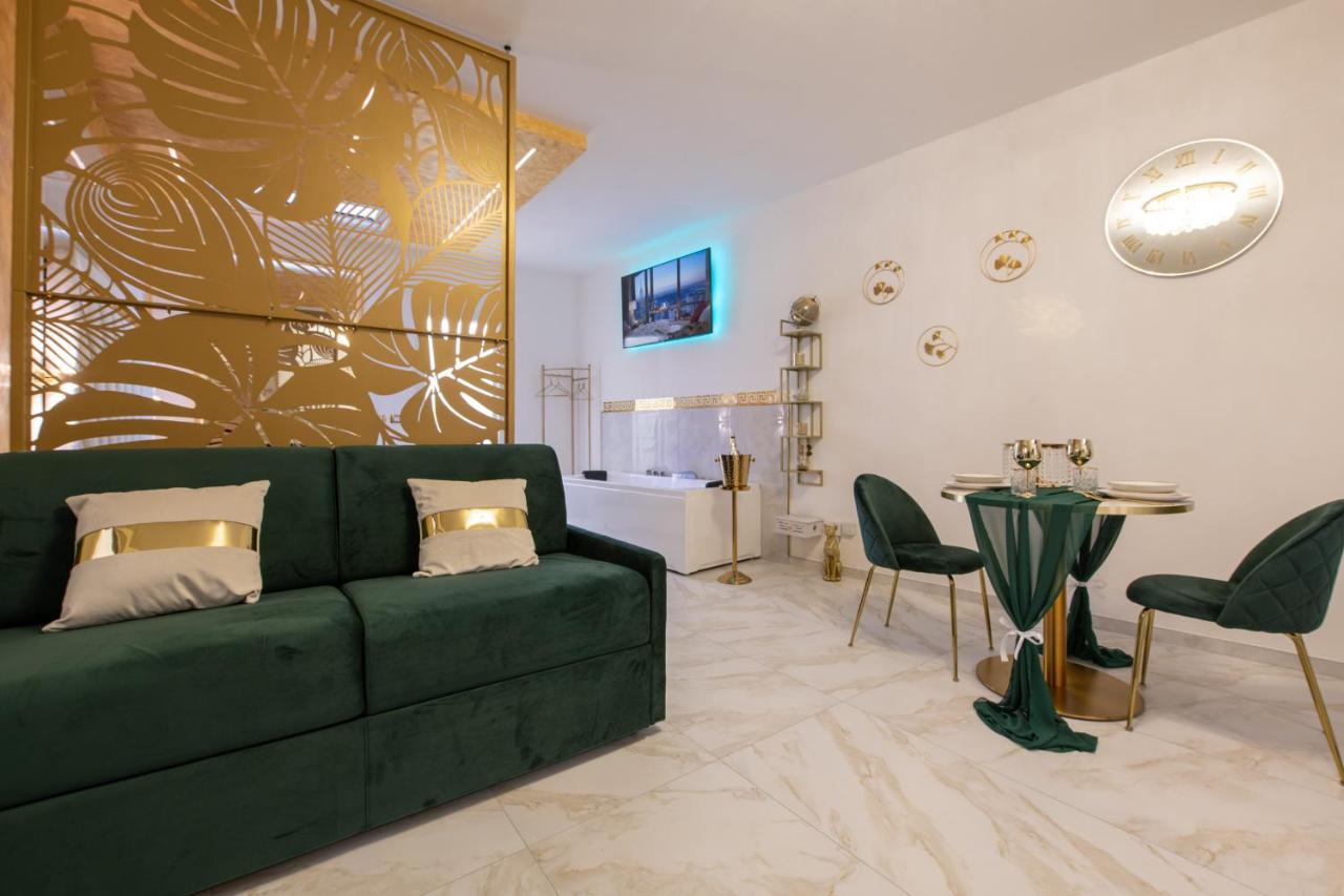 Fashion Apartment Gold Bologna With Jacuzzi & Car Garage Extérieur photo