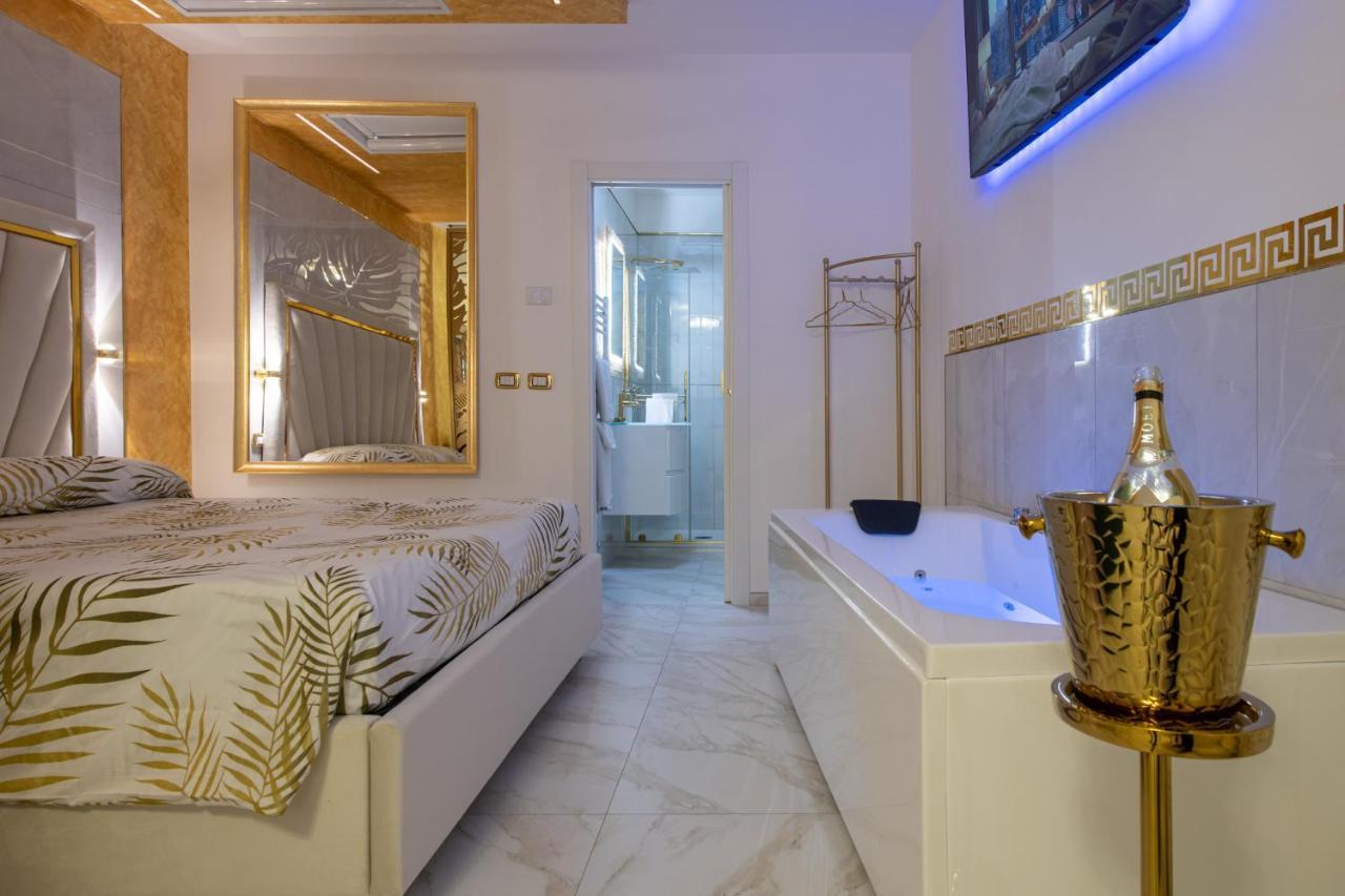 Fashion Apartment Gold Bologna With Jacuzzi & Car Garage Extérieur photo