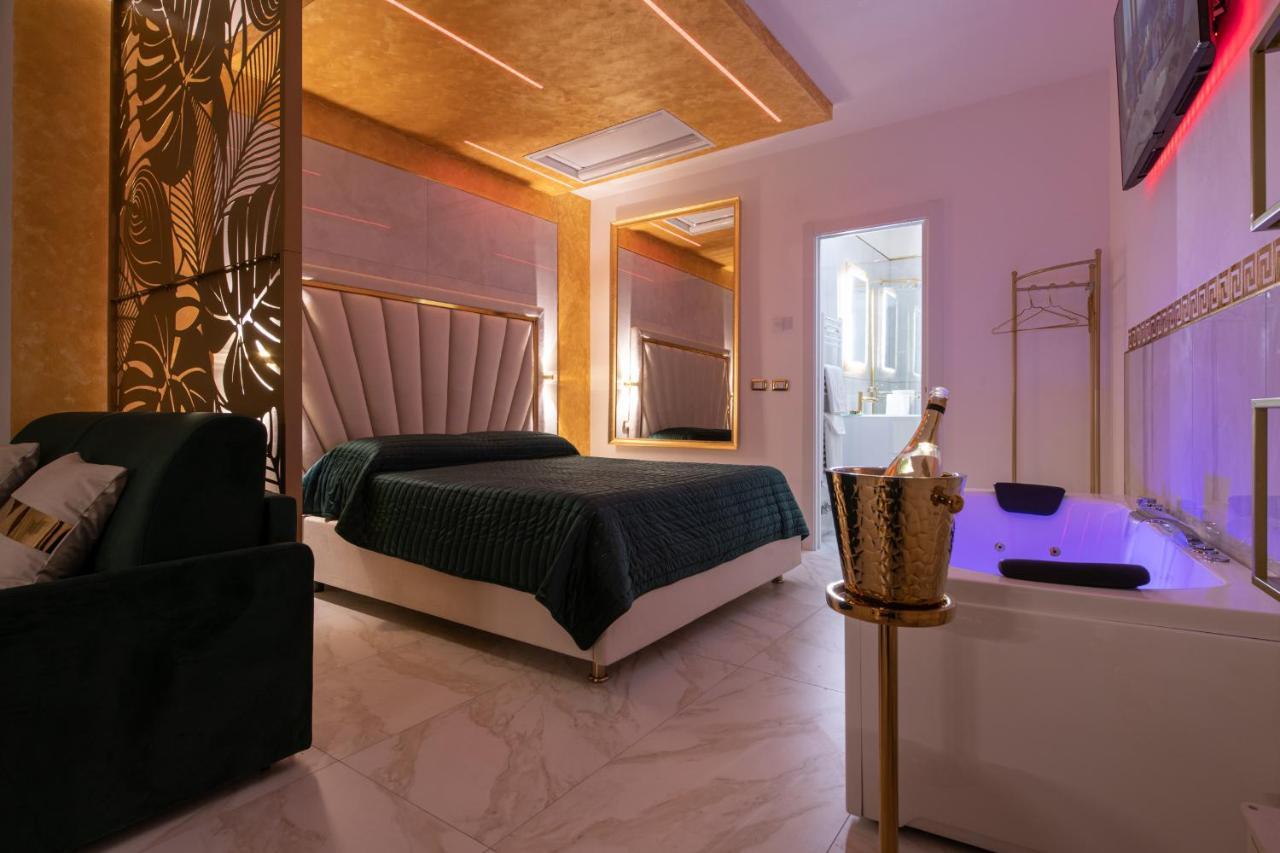 Fashion Apartment Gold Bologna With Jacuzzi & Car Garage Extérieur photo